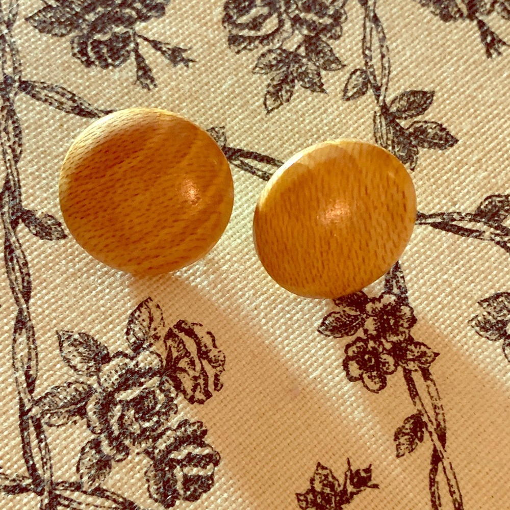 Blonde wood disc earrings 1950’s/1960